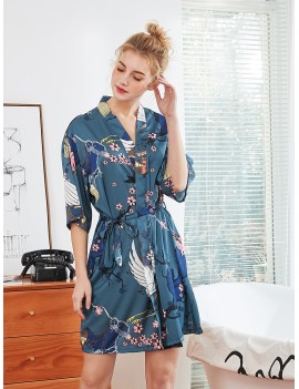 Graphic Print Satin Belted Robe